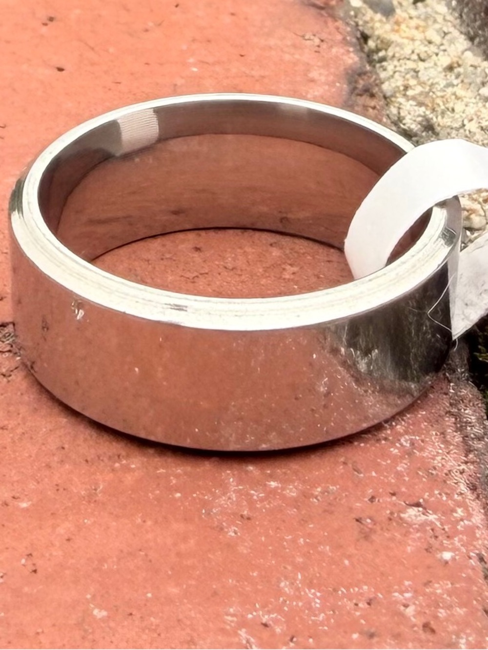Men's Polished Silver Band Ring |
Beveled Edge | Tungsten Metal | NWT - Picture 3 of 9